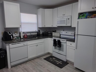 2019 Oleander Blvd unit D, Fort Pierce, FL 34950 - photo 5