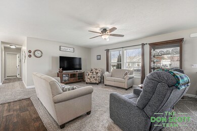 13771 Bluebell Ln, Cedar Springs, MI 49319 - photo 3