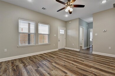 1038 Dubois St, Denison, TX 75020 - photo 5