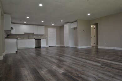 2815 Dalton St, Houston, TX 77017 - photo 7