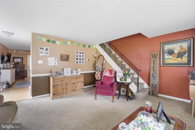 706 Swarthmorewood Ln, Swarthmore, PA 19081 - photo 3