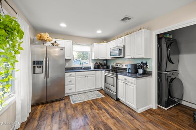 7 the Concourse, Niverville, NY 12130 - photo 6