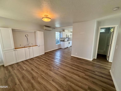 Living Room Built-Ins