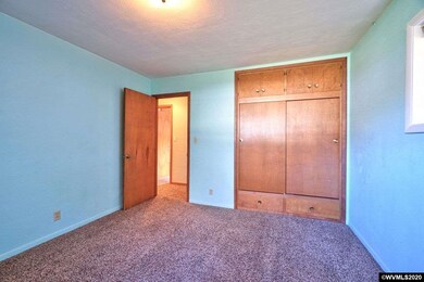 914 Espana Ave N, Keizer, OR 97303 - photo 5