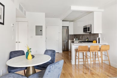 725 Lafayette Ave unit 2R, Brooklyn, NY 11221 - photo 4