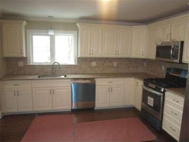 35 Howard St unit 35-2, Watertown, MA 02472 - photo 6