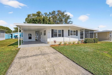 1114 Elkhart Cir, Tavares, FL 32778 - photo 3