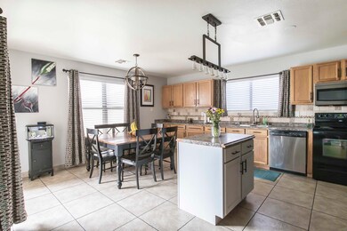 KITCHEN 01 - 83U0658