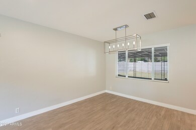 4011 N 44th Place, Phoenix, AZ 85018 - photo 6