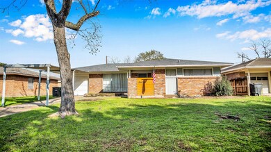 5426 Viking Dr, Houston, TX 77092 - photo 3