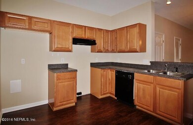 4759 Playpen Dr, Jacksonville, FL 32210 - photo 4