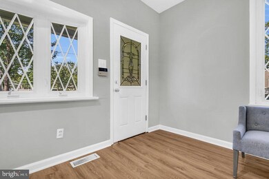 610 W 5th St, Palmyra, NJ 08065 - photo 4