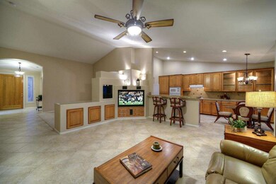 011_Family - Kitchen