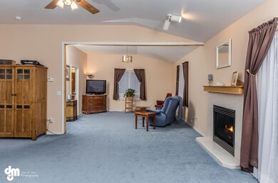 600 N Day Road Wasilla AK-large-005-Livi