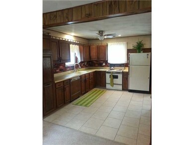 31 Relph St, Warwick, RI 02888 - photo 3