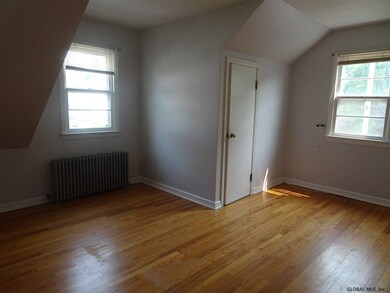 828 Harrison Ave, Schenectady, NY 12306 - photo 7