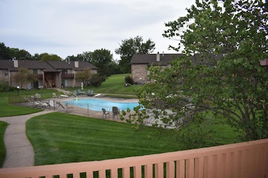 1999 Waterfront Dr N unit G, Columbia, MO 65202 - photo 2