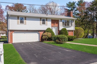 13 Lawnacre Dr, Greenville, RI 02828 - photo 5