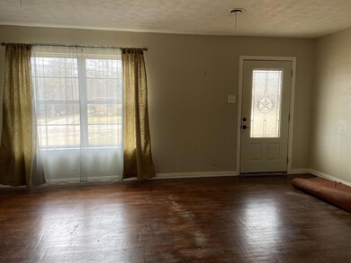 505 W Locust St, Whitewright, TX 75491 - photo 7