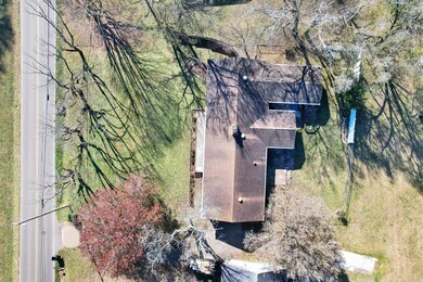 814 Cedar Springs Rd, Athens, TN 37303 - photo 6