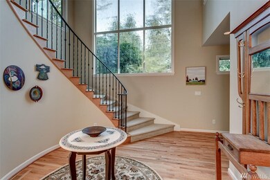 8300 SE 82nd St, Mercer Island, WA 98040 - photo 3