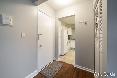 5-web-or-mls-2759 Leonard Street Buildin