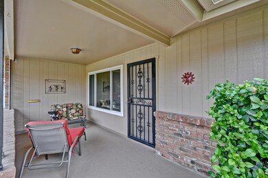 11105 W Cameo Dr, Sun City, AZ 85351 - photo 2
