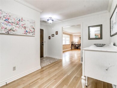 5920 N Meridian Place, Oklahoma City, OK 73122 - photo 2