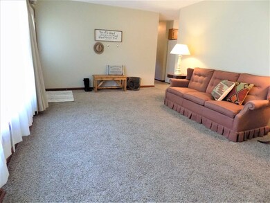 57265 Horseshoe Ct, Goshen, IN 46528 - photo 4