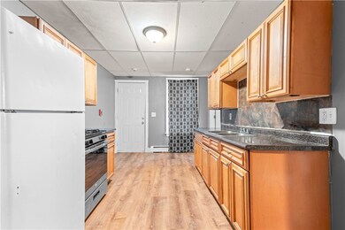 9 Wilson Ave, Woonsocket, RI 02895 - photo 7