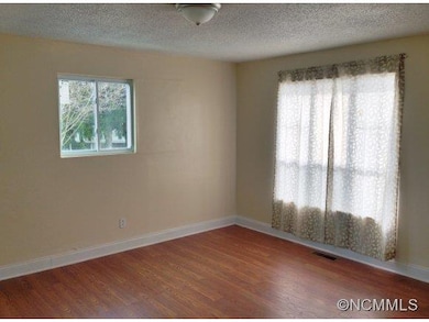 7 White Ave, Asheville, NC 28803 - photo 3