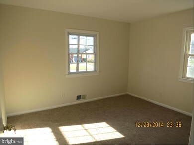 14102 Parkland Dr, Rockville, MD 20853 - photo 7