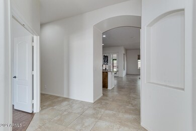 2758 S Royal Wood Cir, Mesa, AZ 85209 - photo 5