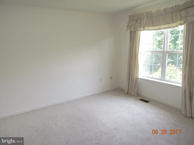 2411 Repton Ct, Windsor Mill, MD 21244 - photo 6