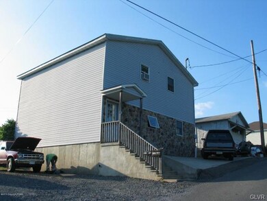 183 N 7th St unit A, Lehighton, PA 18235 - photo 5