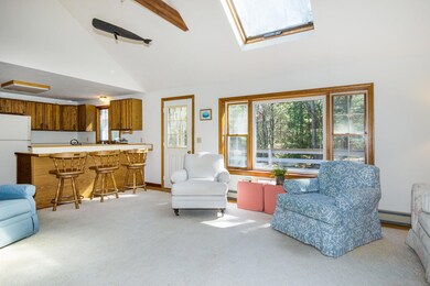 Breakfast Bar/Family Room
