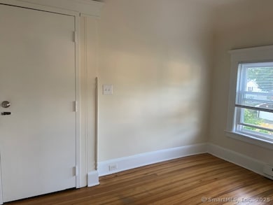 1521 W Broad St, Stratford, CT 06615 - photo 2