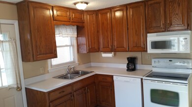 1431Ckitchen