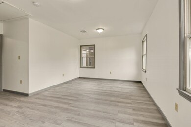 125 Bayview Ave, Jersey City, NJ 07305 - photo 5