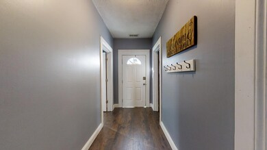 527 N Main St, Harrodsburg, KY 40330 - photo 3