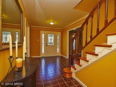 8203 Labbe Ln, Vienna, VA 22182 - photo 2