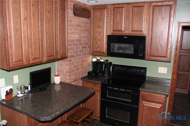 501 S Defiance St, Archbold, OH 43502 - photo 3