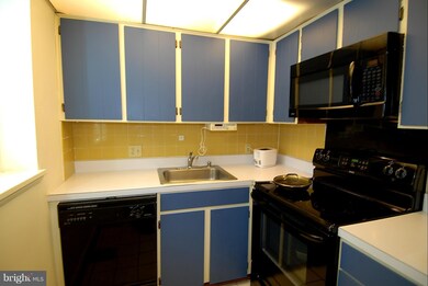 3047 S Buchanan St unit A1, Arlington, VA 22206 - photo 6