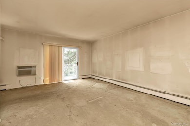 1 Toms Point Ln unit 4A, Port Washington, NY 11050 - photo 4