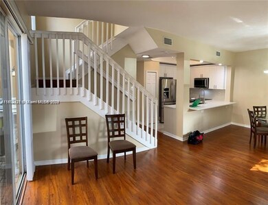 10671 SW 7th St, Pembroke Pines, FL 33025 - photo 4