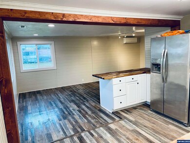 295 10th St, Lyons, OR 97358 - photo 7