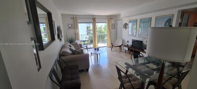 1300 Alton Rd unit 3D, Miami Beach, FL 33139 - photo 3