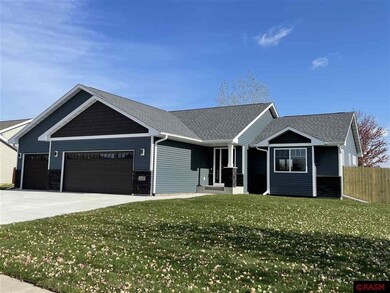 425 Woodhaven Ln, Mankato, MN 56001 - photo 7