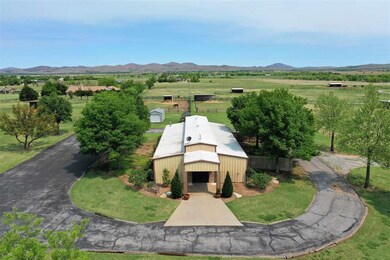 246 NW Paint Rd, Cache, OK 73527 - photo 5