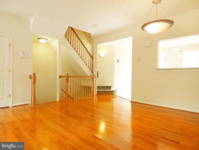 10309 Tulip Tree Dr, Bowie, MD 20721 - photo 4